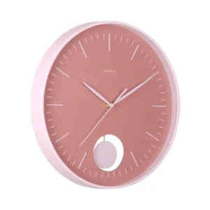 Runde Wanduhr in Rosa mit Ziffern, Zeigern und Pendel-Akzent