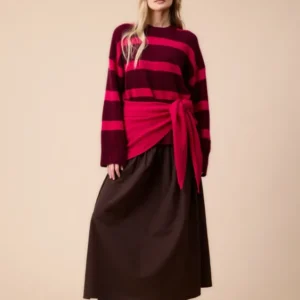 Large Cashmere Wool Triangle Scarf in Magenta