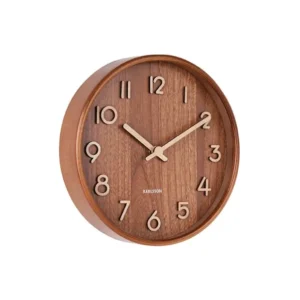 Wanduhr mit rundem dunkelbraunem Holzgehäuse und weißen Zeigern, Karlsson
