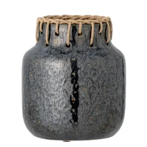 Vase "Stranger" - grau melierte Keramikvase mit Detail